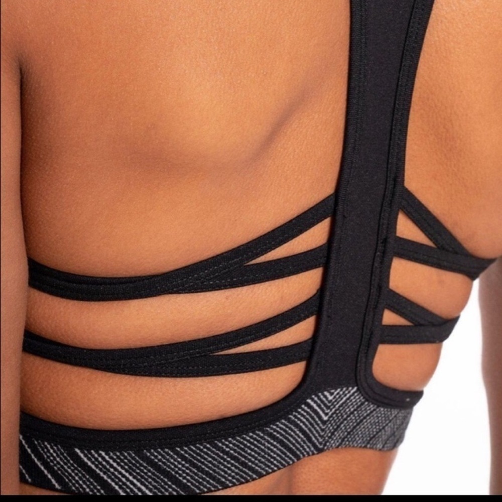 Pursue Fitness Impulse Seamless Strappy Sports Bra - Picture 3 of 5